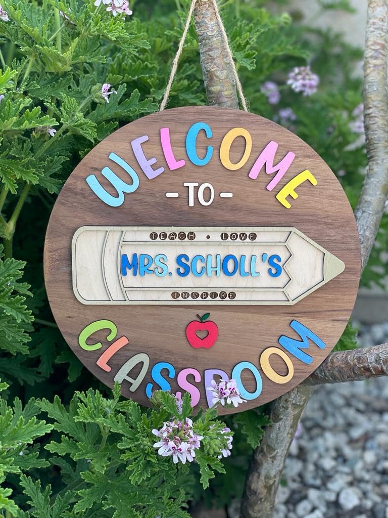 Personalized 3D Teacher door sign, Custom Wodden Teacher Name Sign, sign 3D Teacher Door Sign, Teachers Appreciation Gift, Classroom Door Sign, Back To School, Classroom Welcome Sign (Round 10 inches)