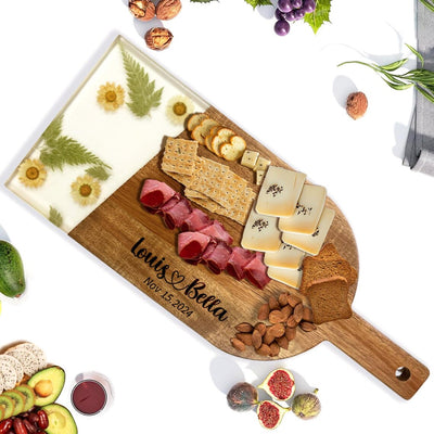 Craftpilot Personalized Dried Flower Resin Charcuterie Board